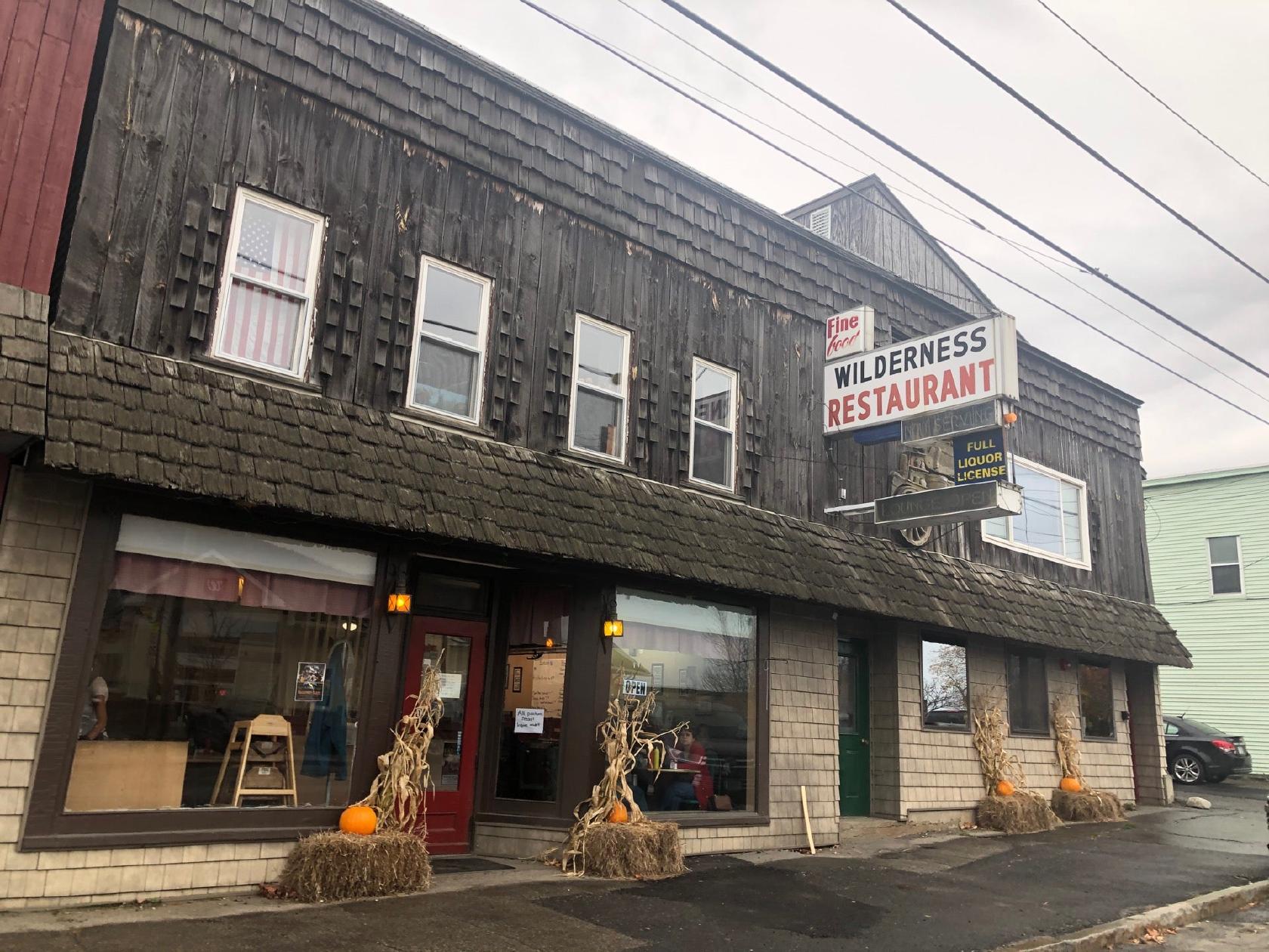 Wilderness Restaurant & Lounge