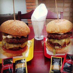 Pancottis Hambúrgueres e Porções