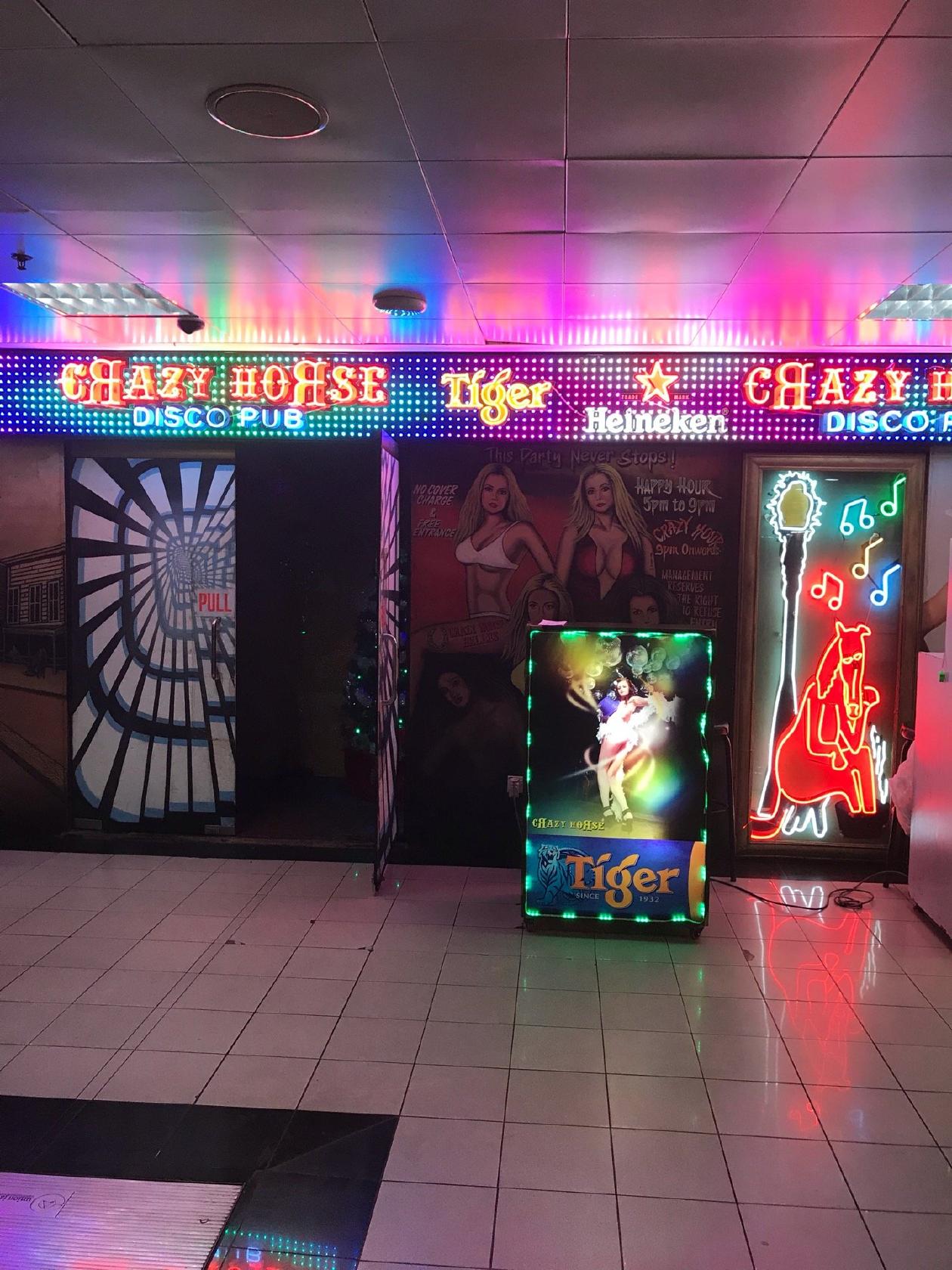 Crazyhorse Disco Pub