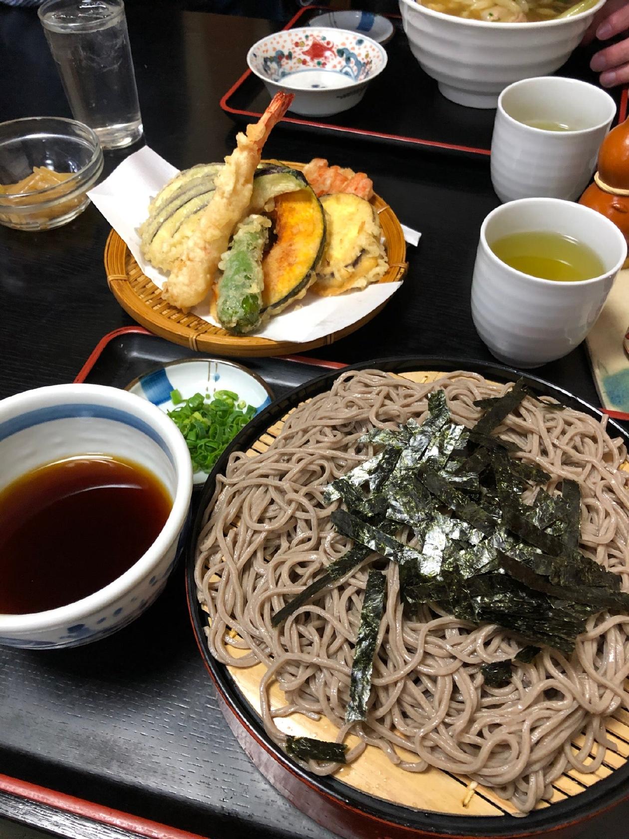 八百孝