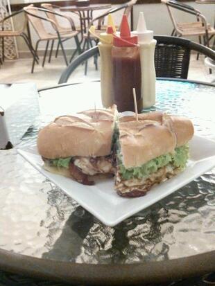 Senadinho Sanduicheria