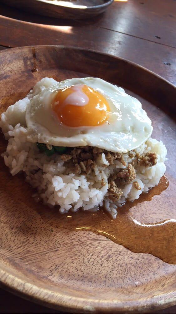 Daisy's Cafe 北谷店