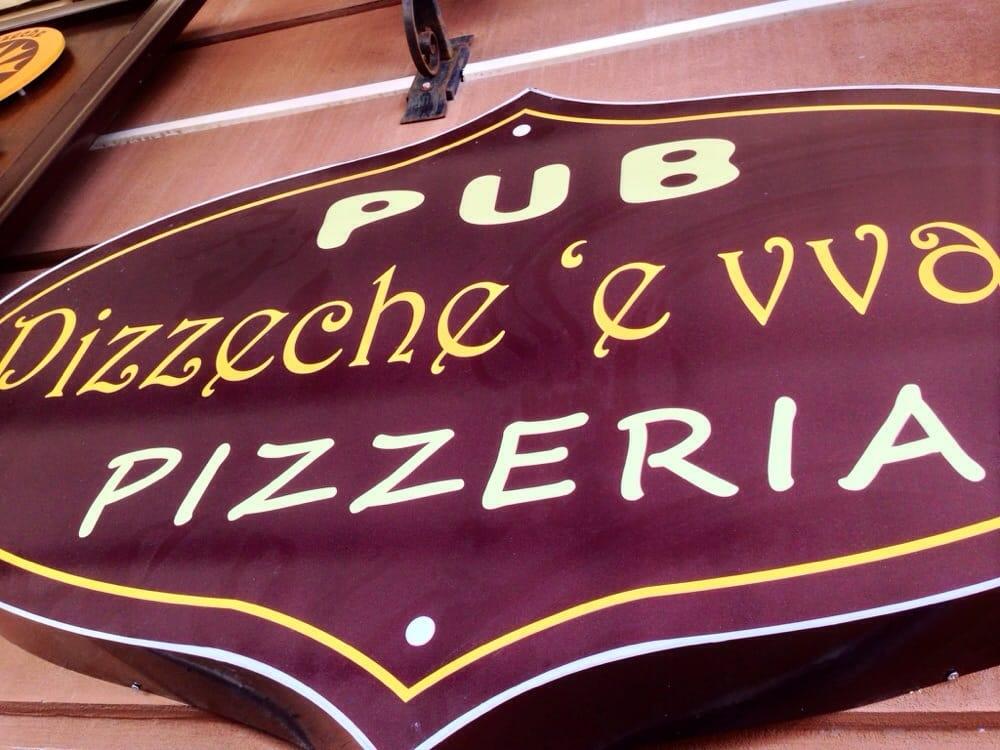 Pizzeche E Vase