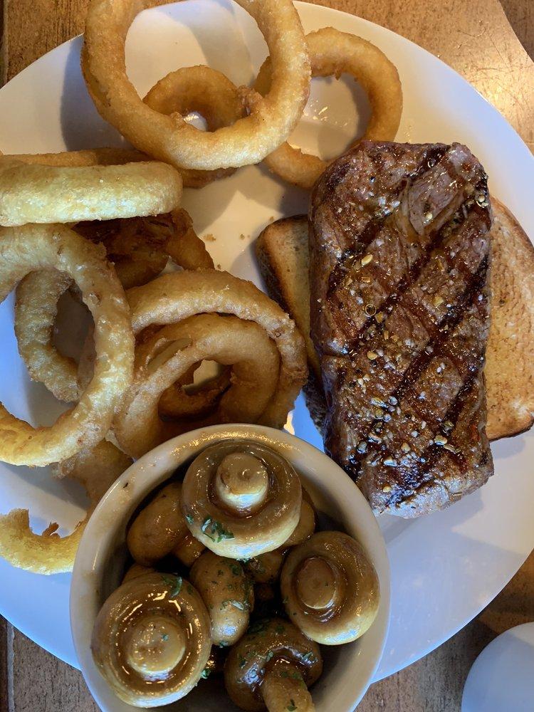 Roadhouse Restaurant & Saloon