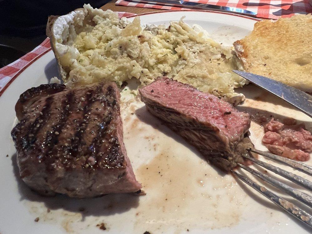 BLOCK HOUSE Arnulf-Klett-Platz