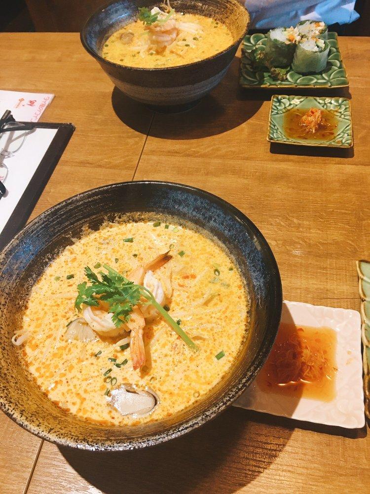 タイ屋台料理&ヌードル オシャ
