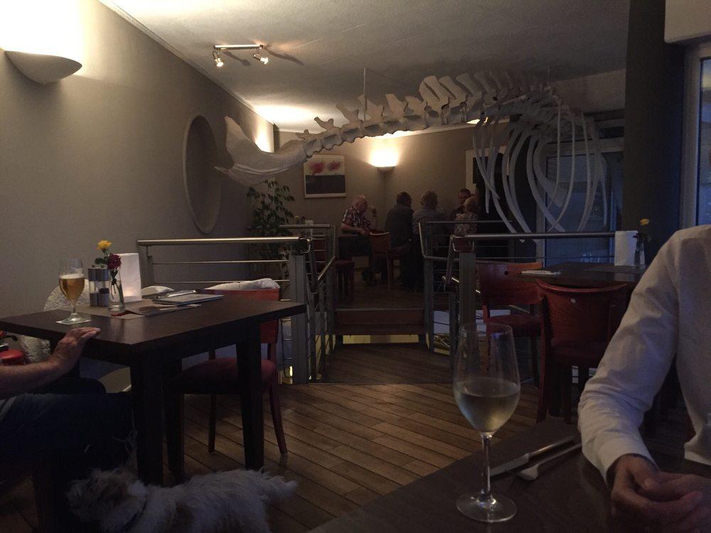 Wal Marina Lounge