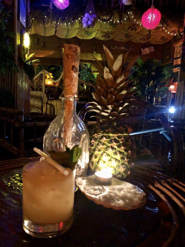 Makai Restaurant & Tiki Bar