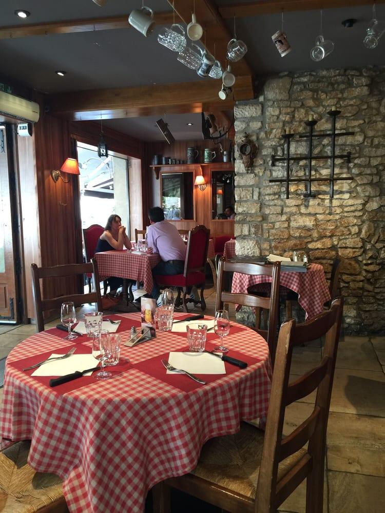 Les Frères Marchand Restaurant