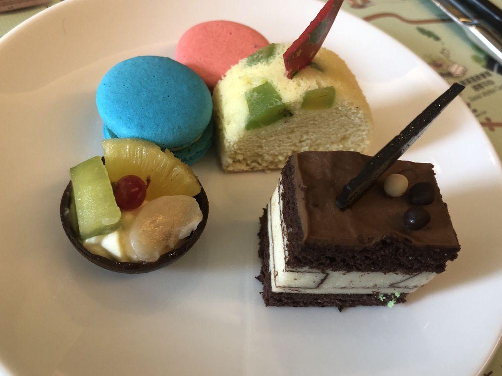 桂冠自助餐廳