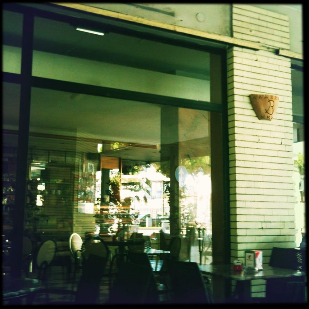 Bristol Lounge Caffe