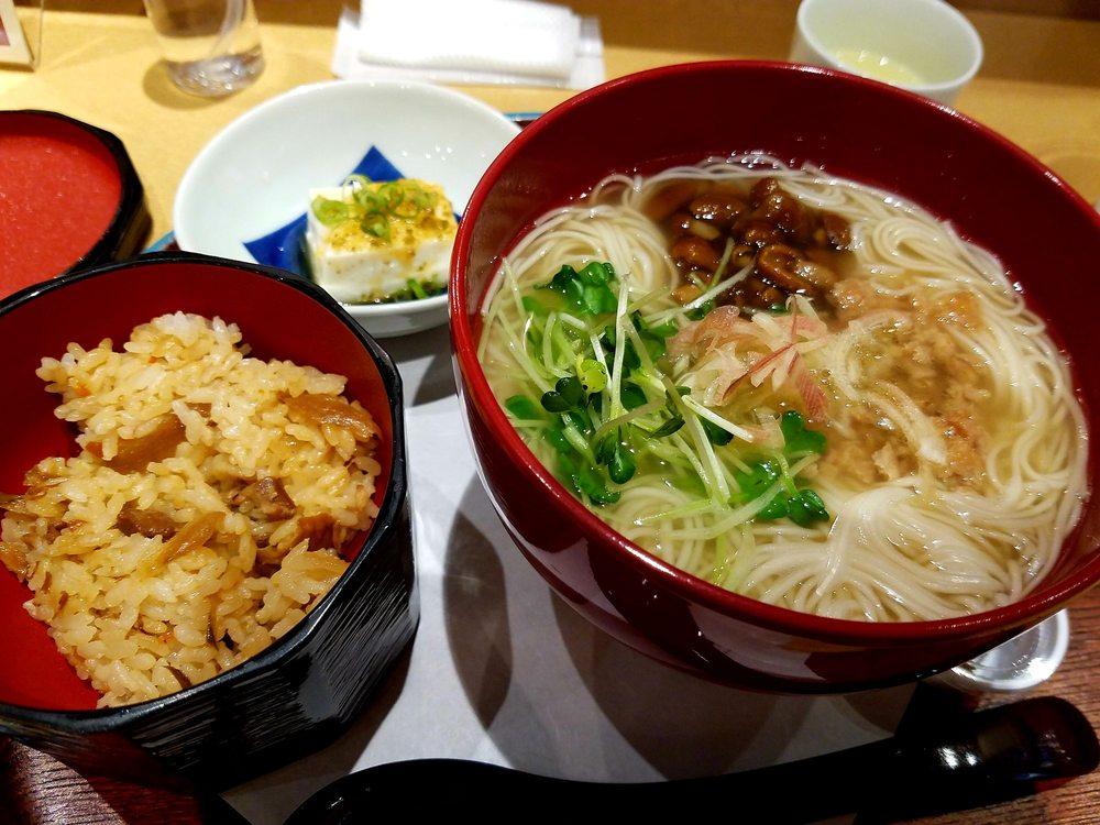 御食事 茅乃舎