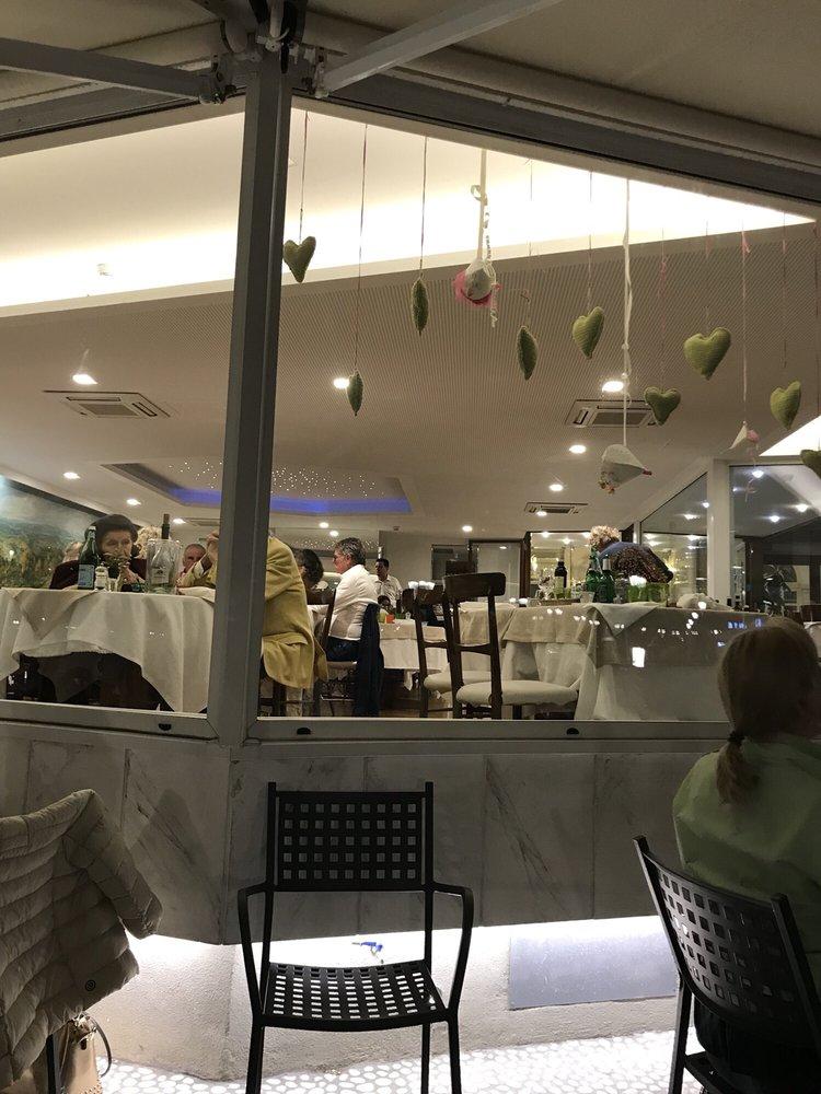 Miramare Cocktail Bistrot