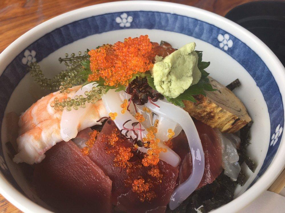糸島・玄界灘 海鮮処 魚庄