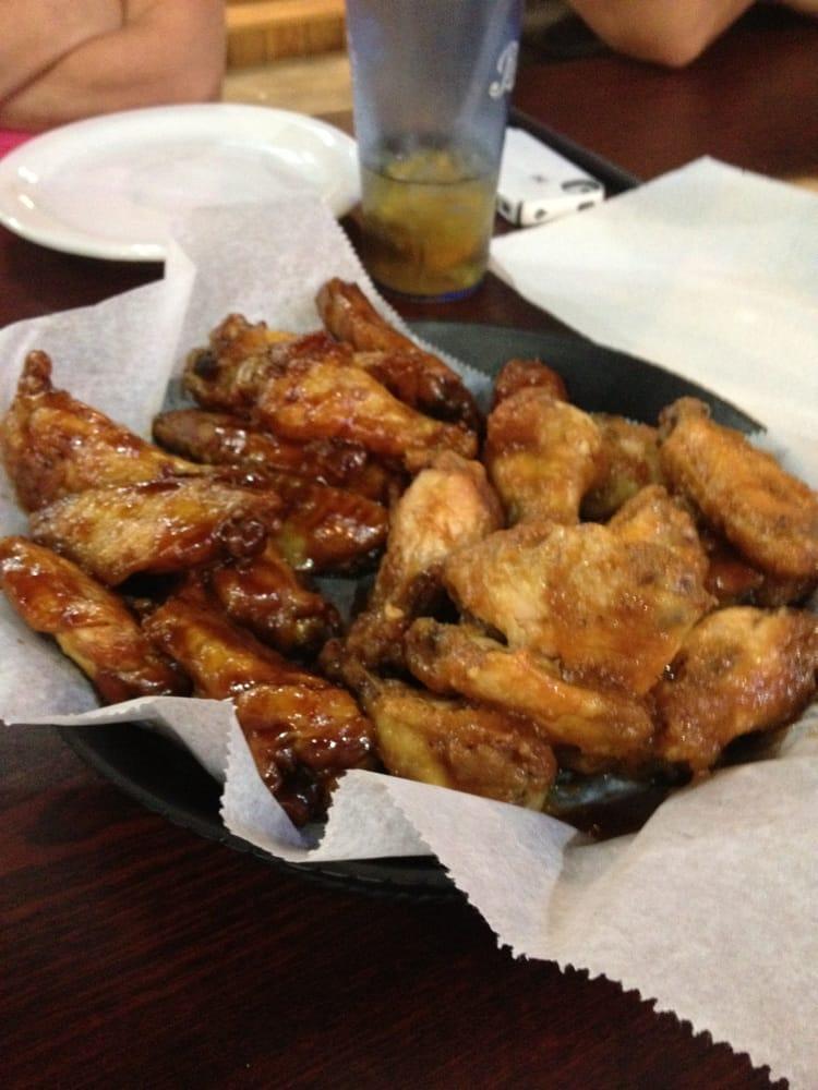 Tophers Wings