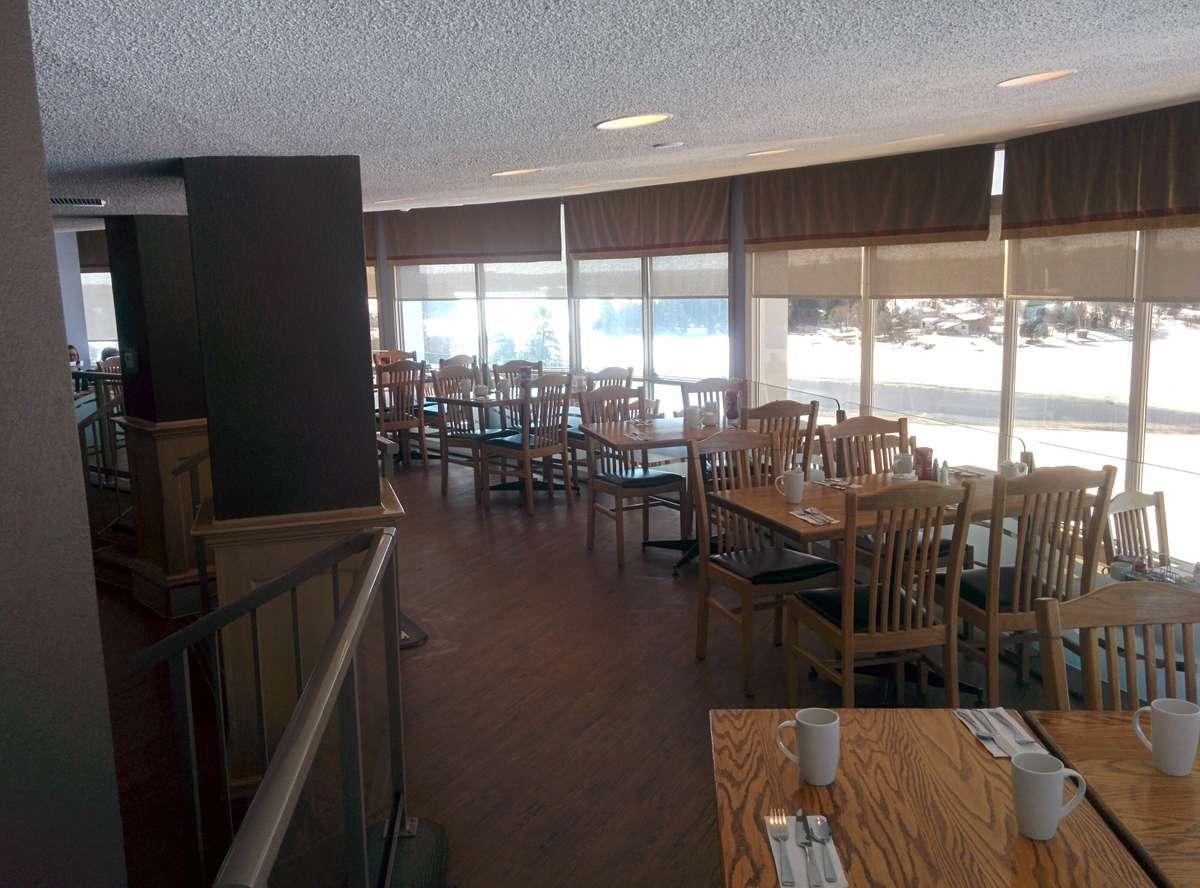 Waterside Restaurant and Lounge