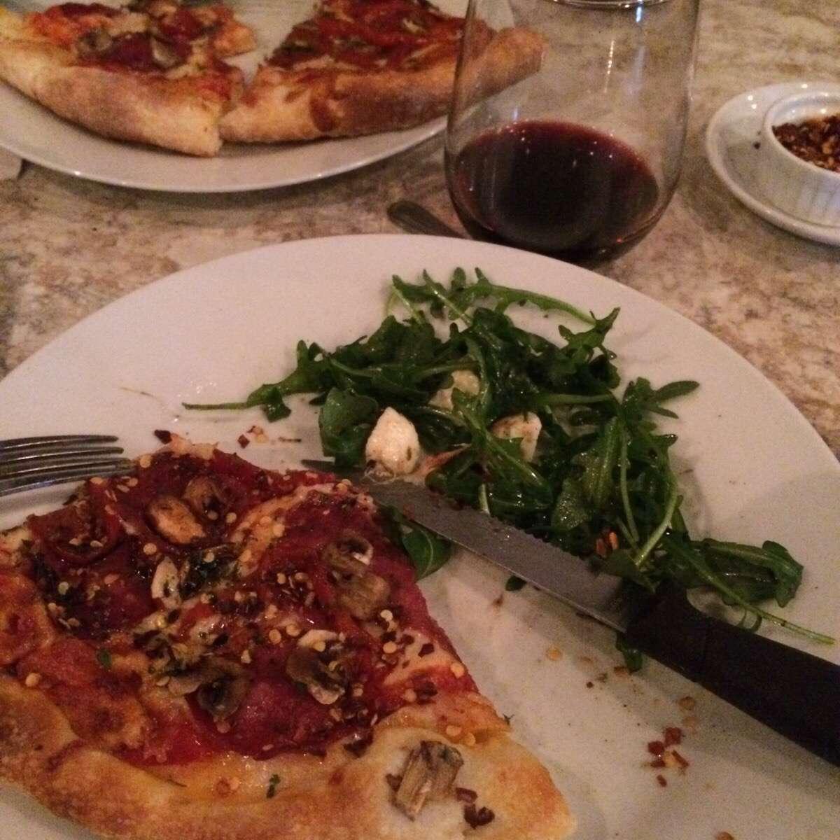 Cugini's pizza cafe