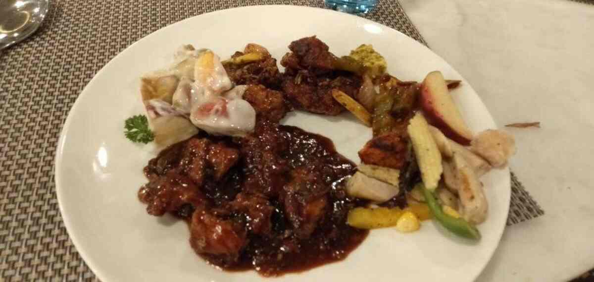 Essence - Crowne Plaza