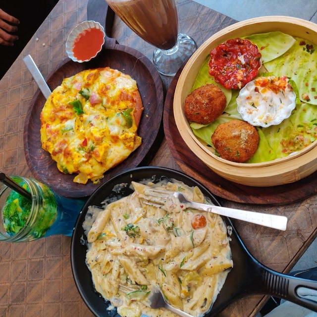 Capital C Cafe & Lounge