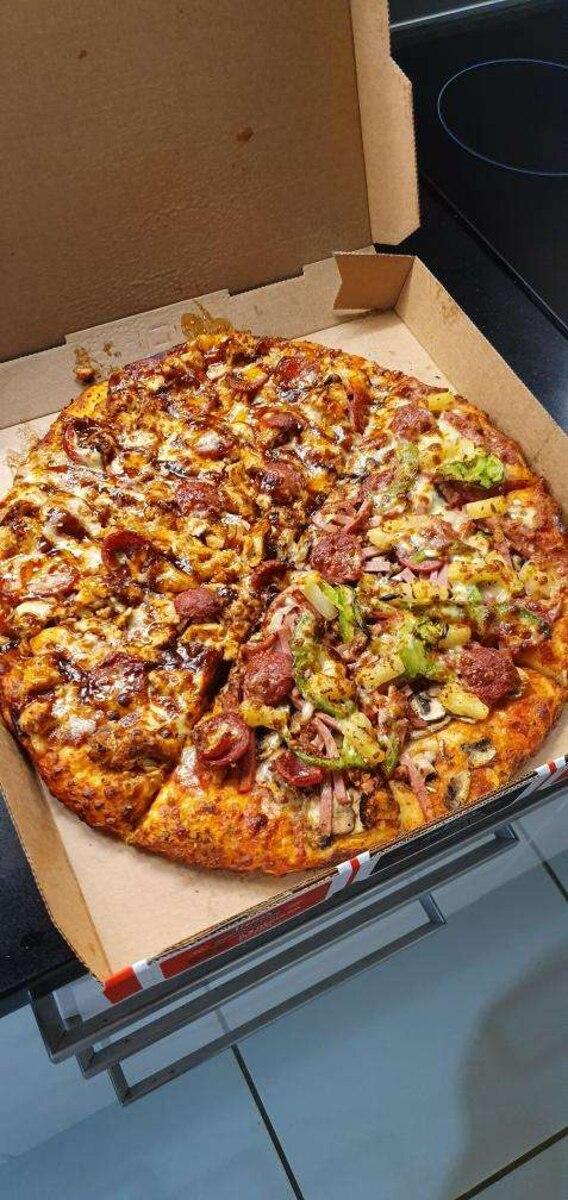 Sam's Gourmet Pizzas