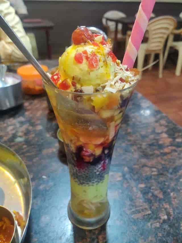 BHAGAWATI MOHANS BHOJANALAYA (FORMER - SREE MOHAN BHOJANALAYA )(NORTH INDIAN RESTAURANT) (PURE VEG)