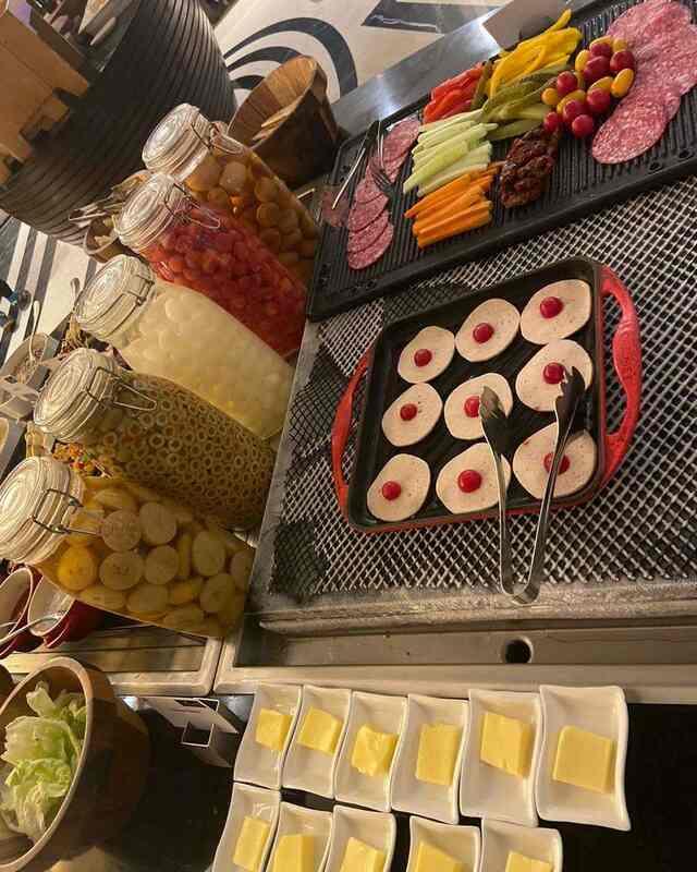 Feast - Sheraton Grand