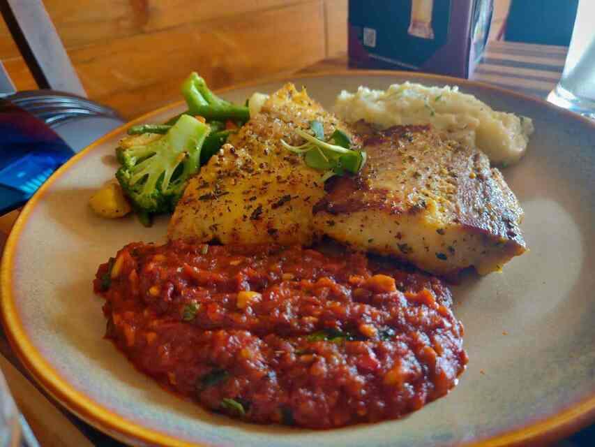 NEW GRAND FAMILY RESTAURANT & BAR