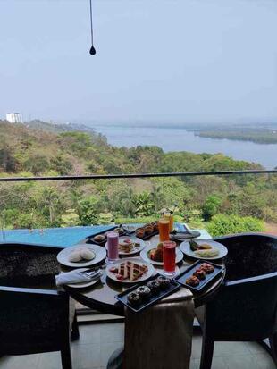 Comida-Double Tree by Hilton Goa