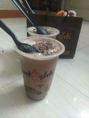 Santushti Shakes & More