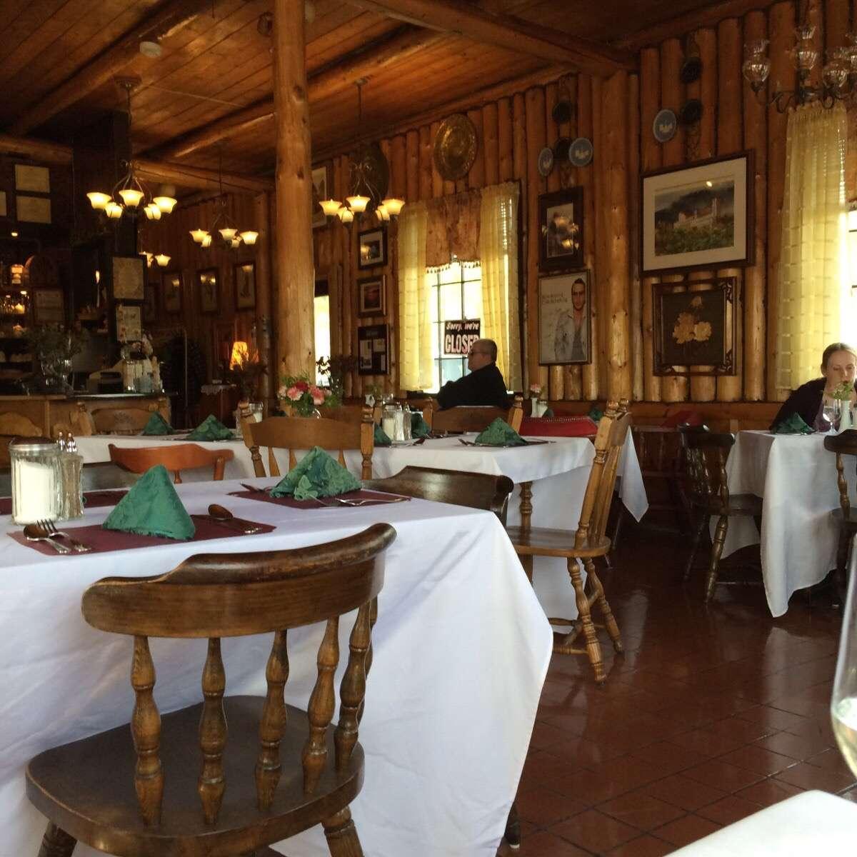 Kinniwabi Pines Restaurant