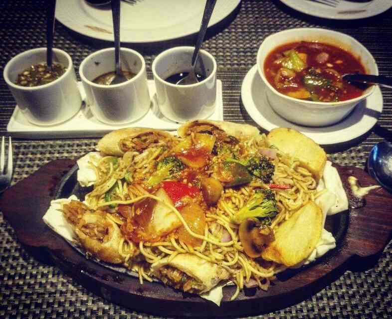 Moti Mahal Delux Tandoori Trail, Nagrath Chowk