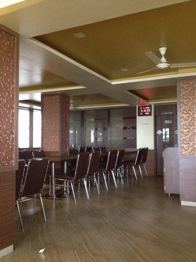 New Prachi Pure Veg Nonveg