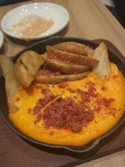 Pizza Hut Restoran - Gresik Icon Mall