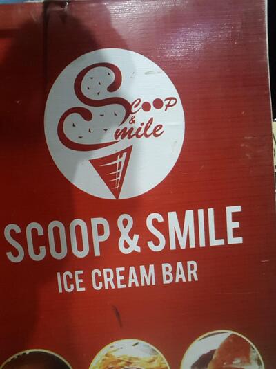 Scoop & smile ice cream bar