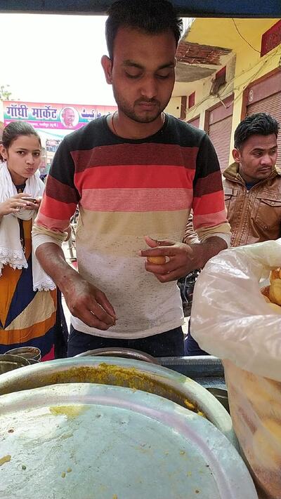 Mulayam phuchka stall