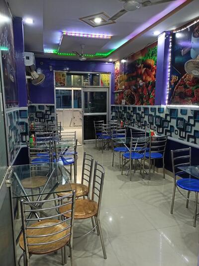 GUPTA ji FAMILY DUMINS PIZZA OUTLET & HOMETOWN SPICY HOT PIZZA