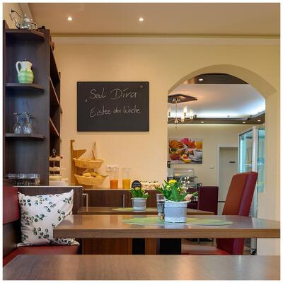 Zellers Cafe