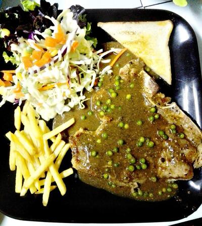 ร้านสเต็กนายภณ