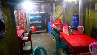 বেলায়েত হোটেল
