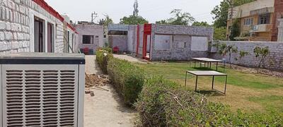 U & Me garden restaurant