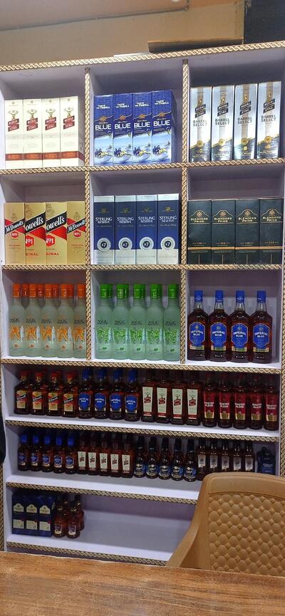 HOTEL VIRAT PURMET ROOM BEER BAR