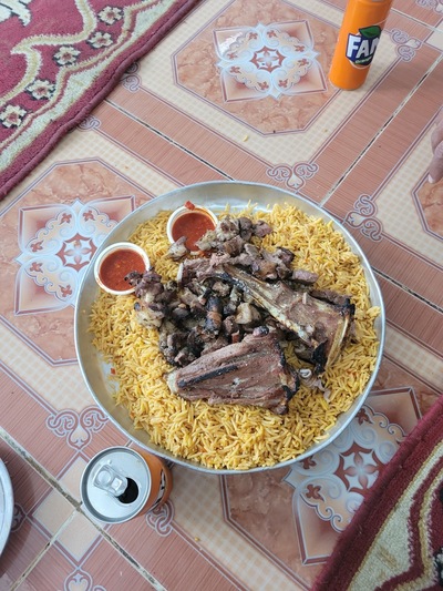 مطعم الغويزي للأكل الحضرمي