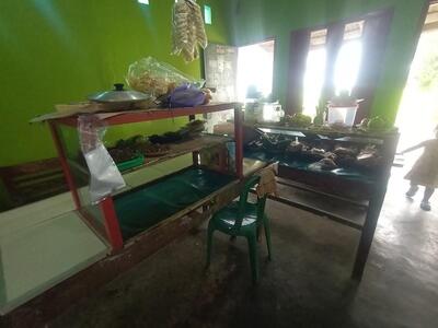 Warung makan mbak TUN / Carno