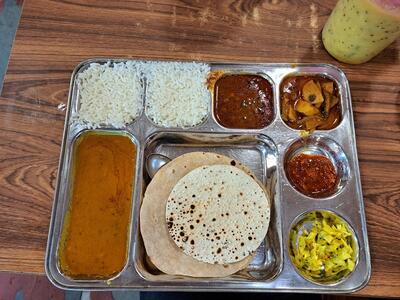 MS Food Dakor (Murlidhar Bhojnalaya)