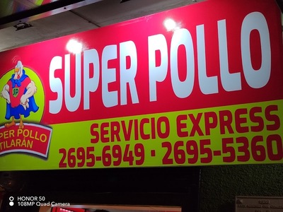 Super Pollo estrellita