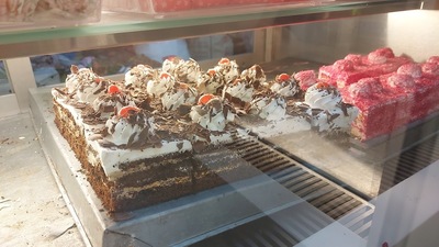 Shining Star Bakery & Confectionery