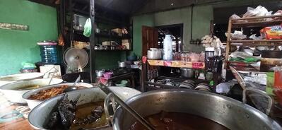 Wr Makan Mbak Marni