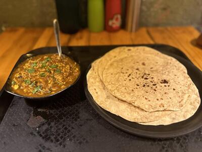 SKY PARK RESTAURANT & CAFE