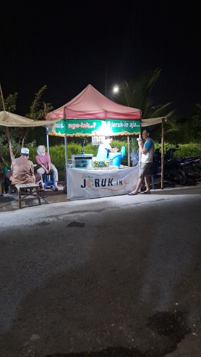 Seblak Prasmanan dan Mie Bledek