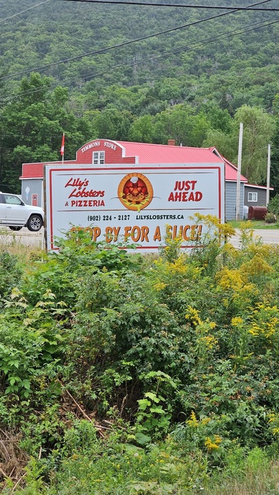 Lily's Lobsters & Pizzeria